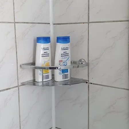 شقة 2 Von 3 Mit Gemeinschaftsbad-kueche, 30min Koeln Messe Bahnhof, 5min Bahnhof Zentrum *