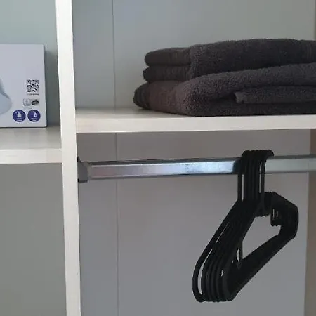2 Von 3 Mit Gemeinschaftsbad-küche, 30min Köln Messe Bahnhof, 5min Bahnhof Zentrum Apartamento *