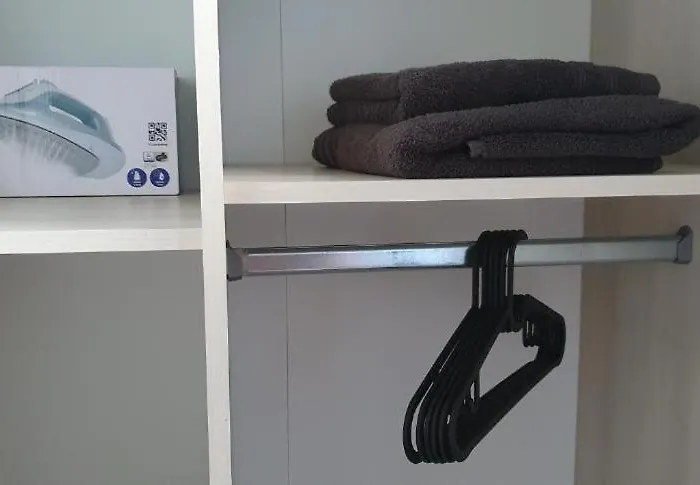 2 Von 3 Mit Gemeinschaftsbad-kueche, 30min Koeln Messe Bahnhof, 5min Bahnhof Zentrum Apartamento *